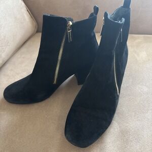 Sacha London Womens‎ Booties 8. 5 Black Suede  Handmade Ankle Boots Chic Zippers